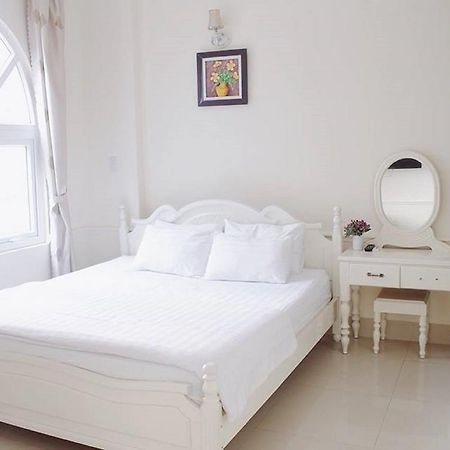 Sunny Hotel 붕타우 외부 사진