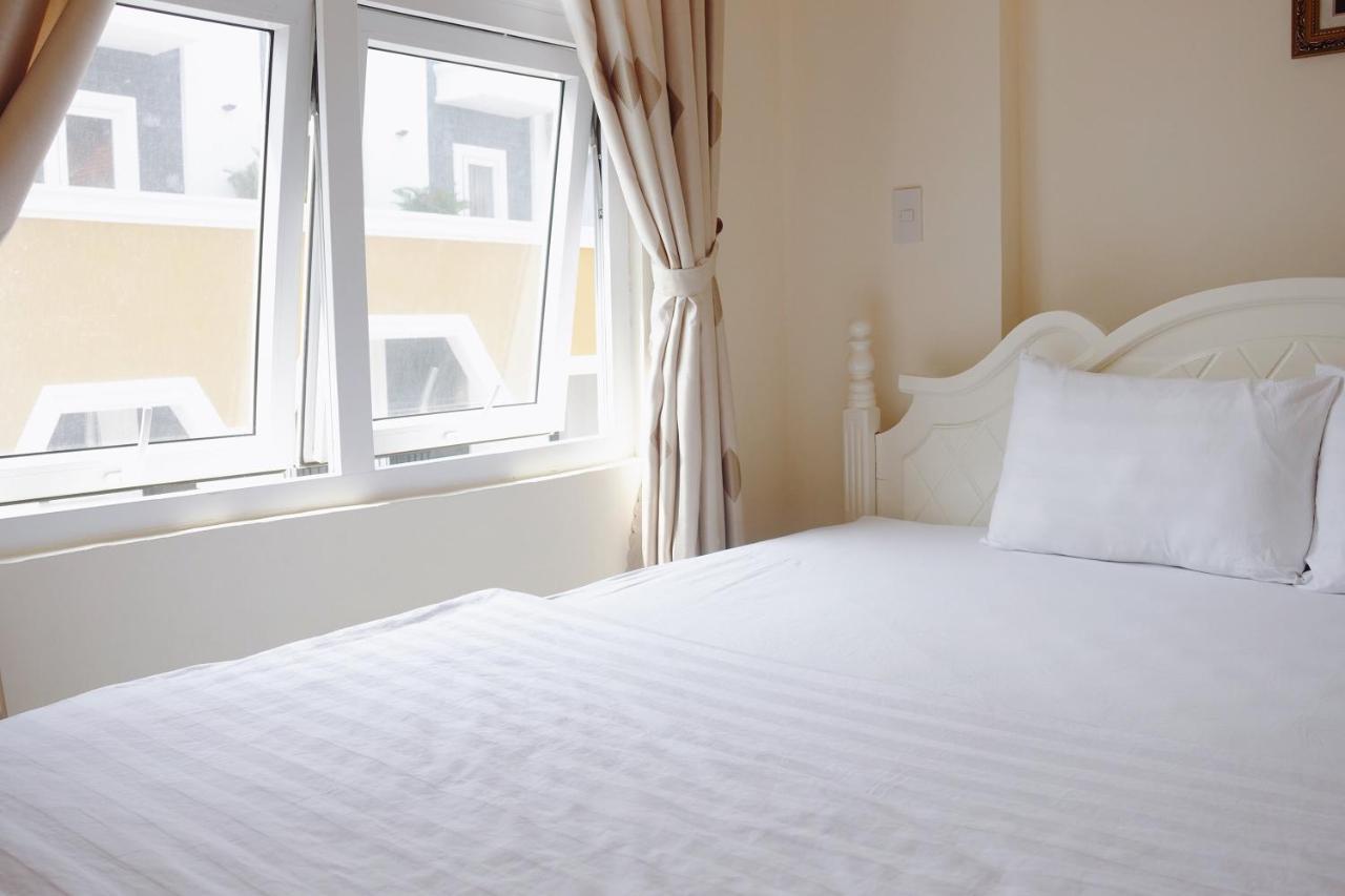 Sunny Hotel 붕타우 외부 사진